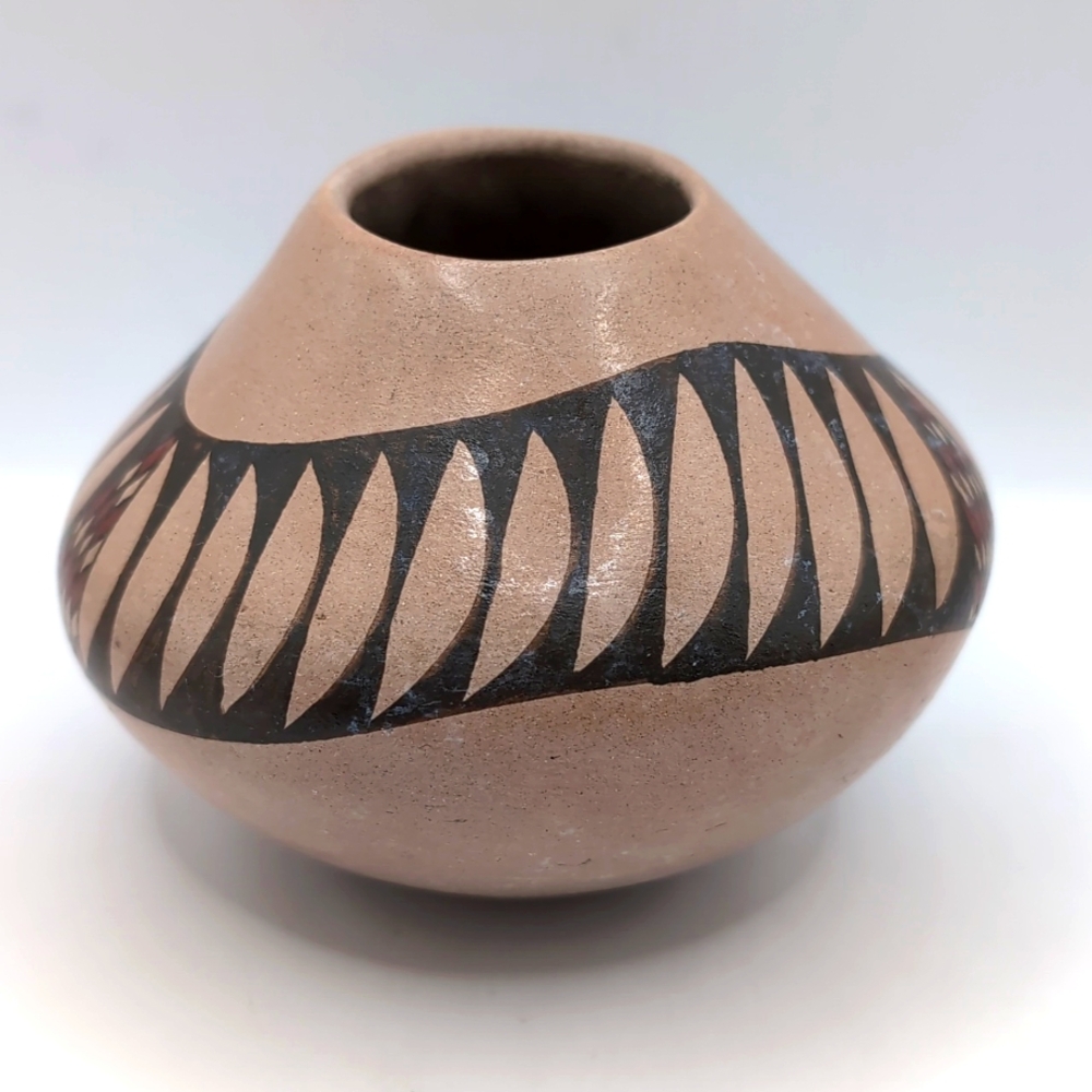 Mata Ortiz Mexico Polychrome Clay Pottery Hand Painted Snake Seed Pot Vase - Picture 4 of 12
